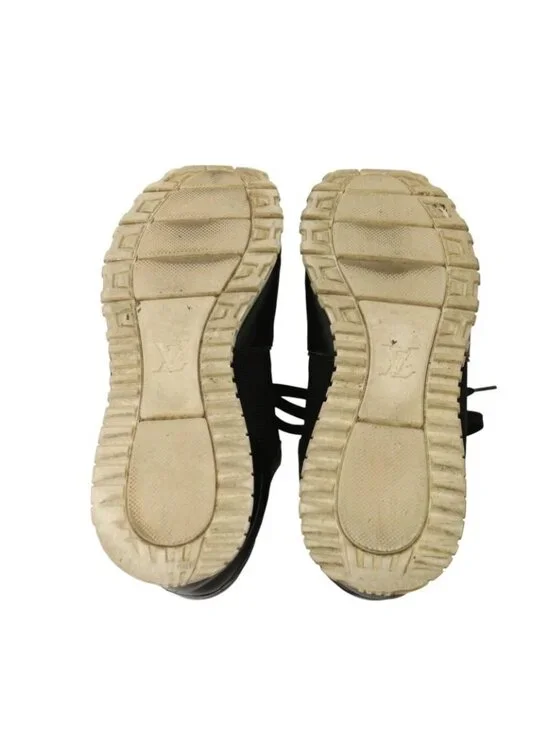 Louis Vuitton Run Away Sneaker - Picture 5 of 10